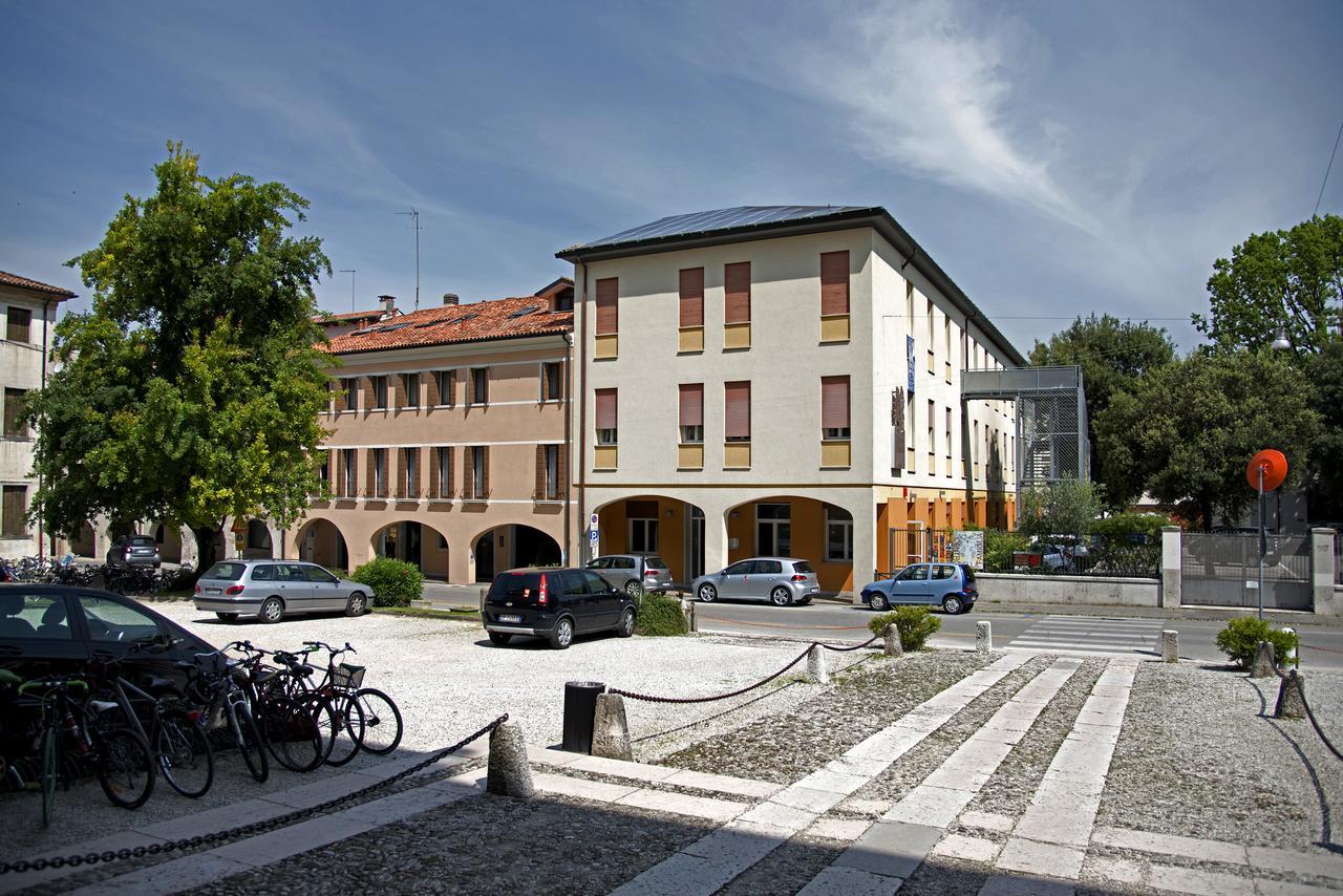 Centro Della Famiglia Hotel Treviso Exterior photo